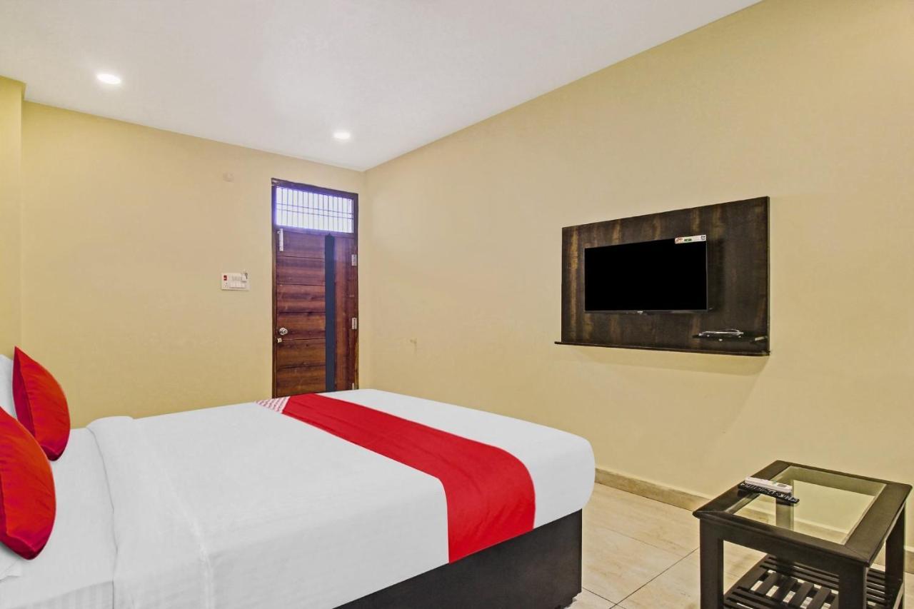 Super Hotel O Lakshmi Royal Inn Warangal Exteriér fotografie