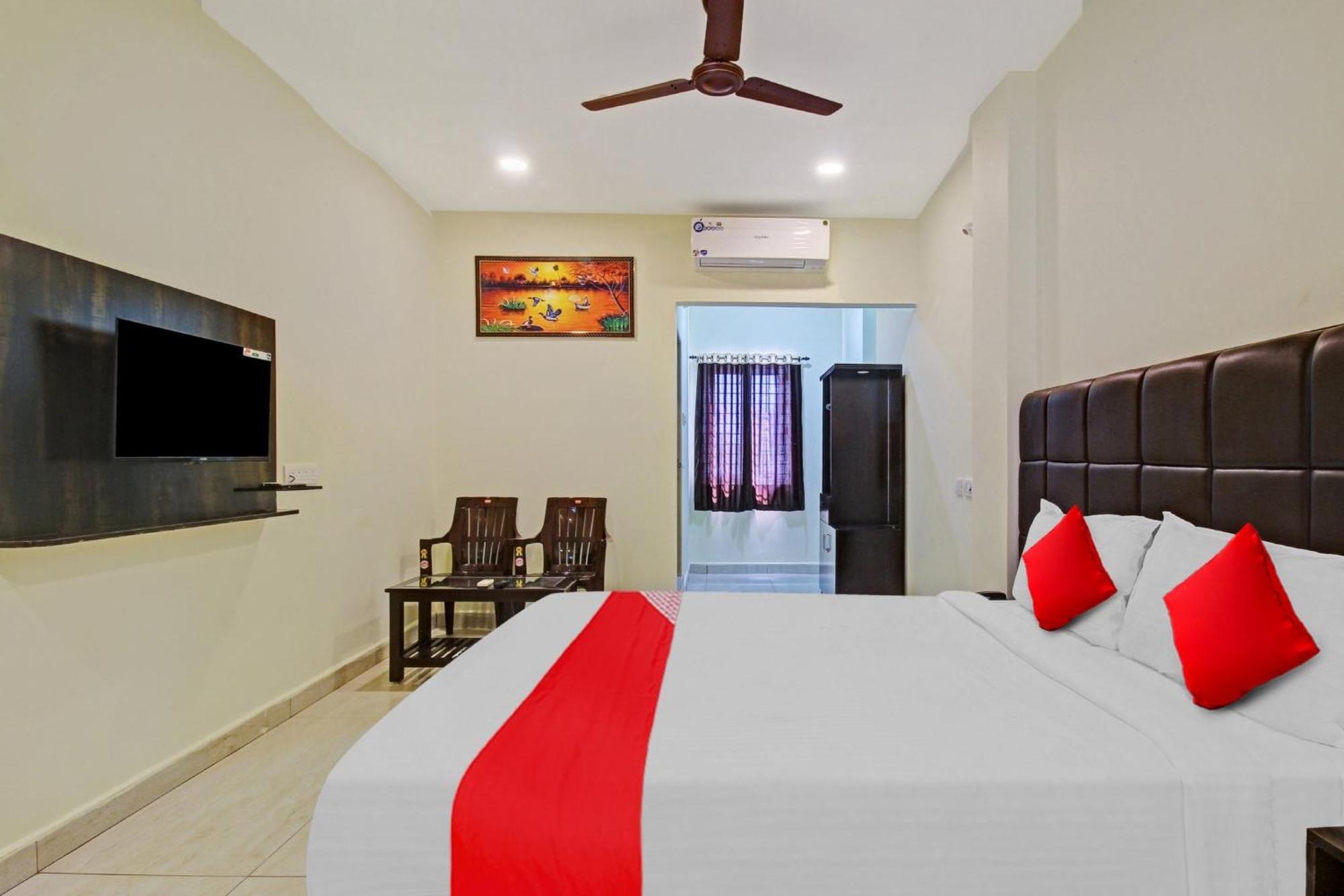 Super Hotel O Lakshmi Royal Inn Warangal Exteriér fotografie